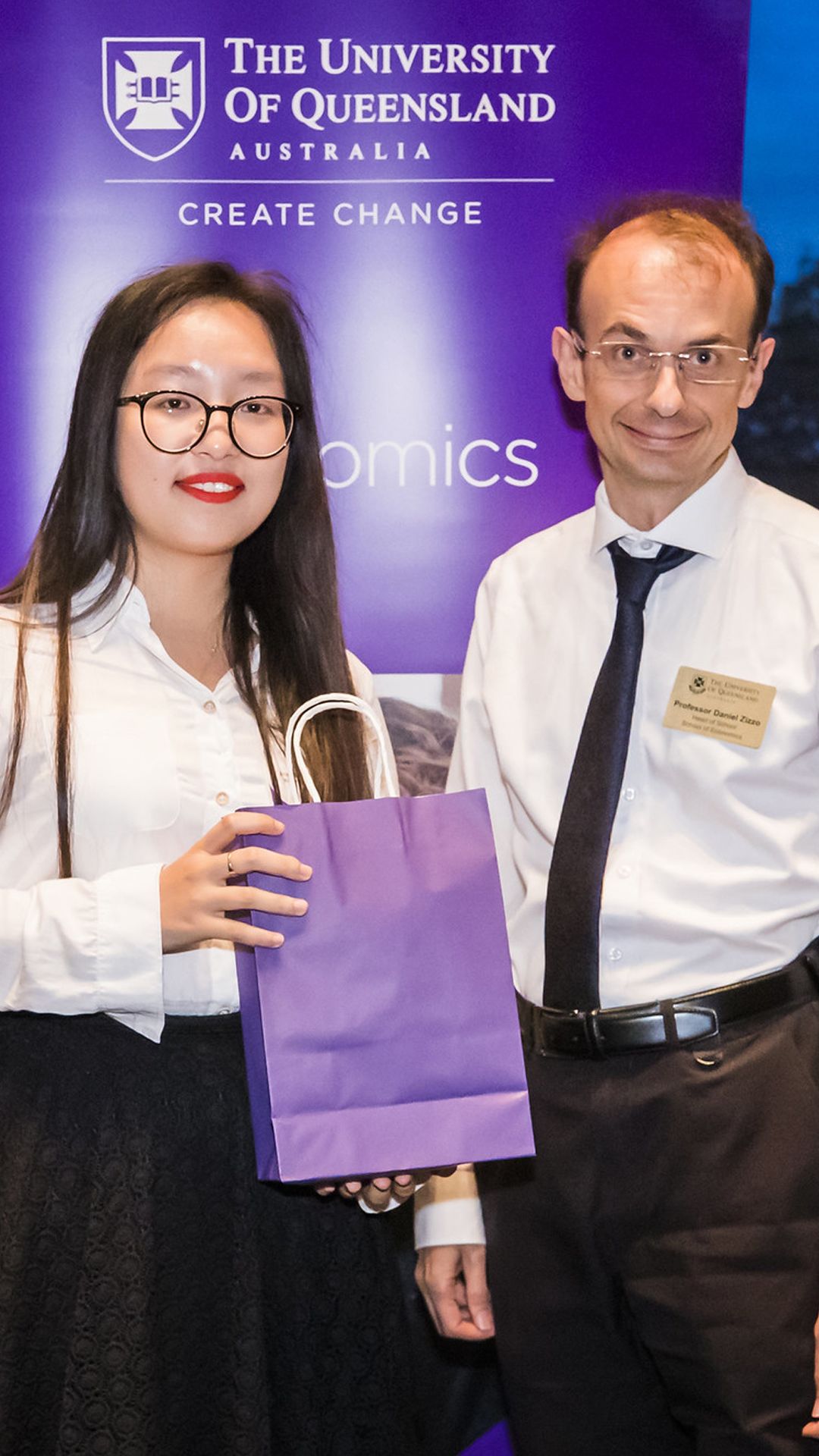 Tran Hoang Phuong Linh, 2019 FitzGerald Scholarship recipient, with Professor Daniel Zizzo, Head, School of Economics