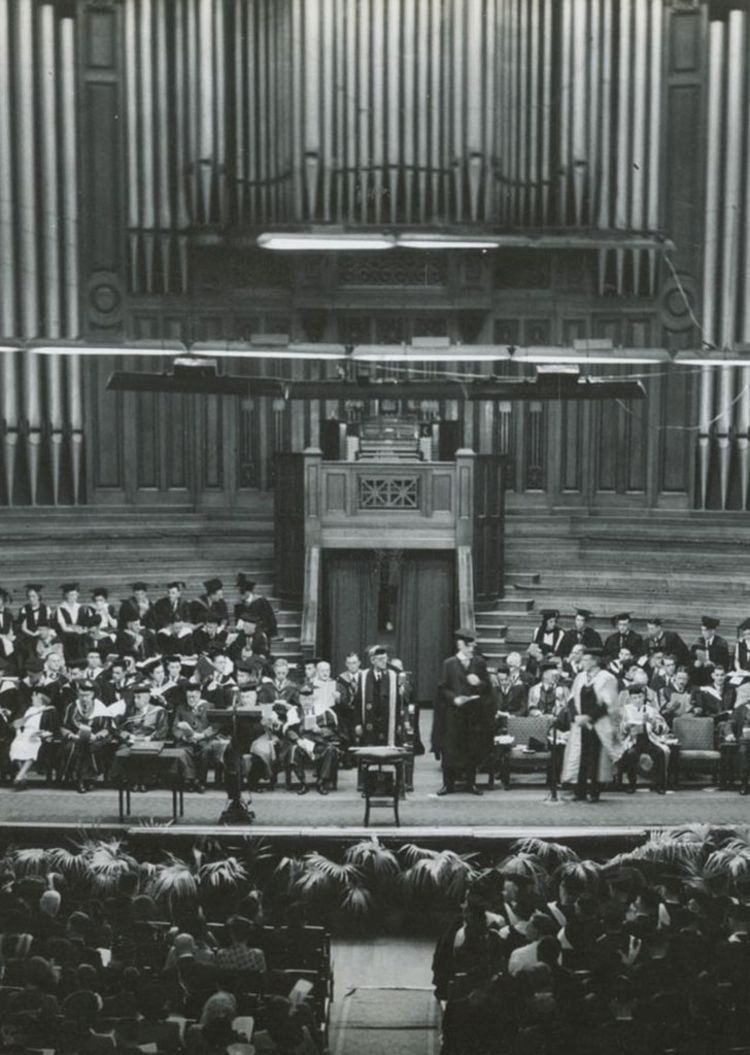 An image of a UQ degree conferral at Brisbane City Hall in 1949.