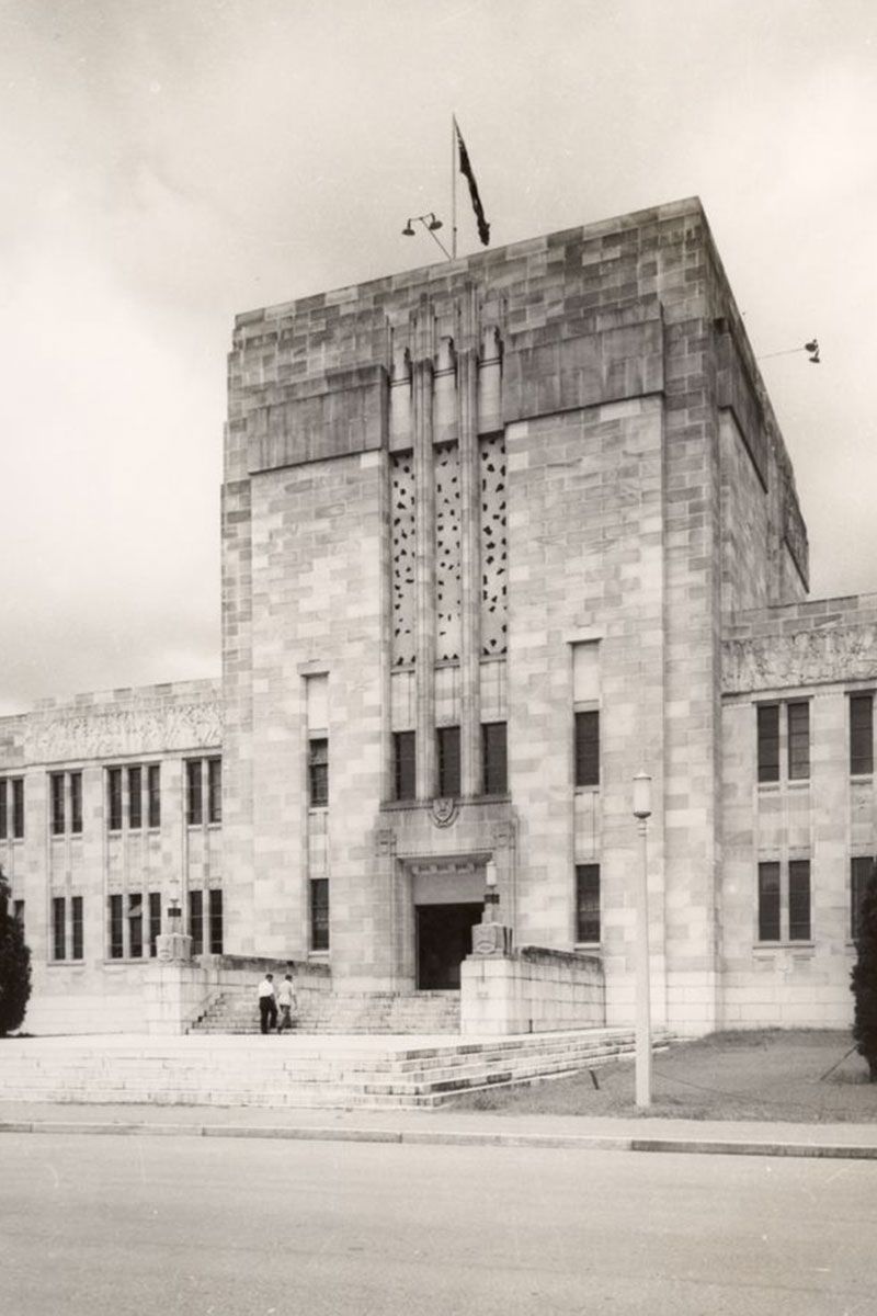 An image of the Forgan Smith building in 1954.