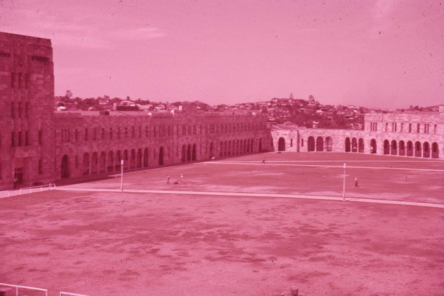 An image of an exposed Great Court in 1960.