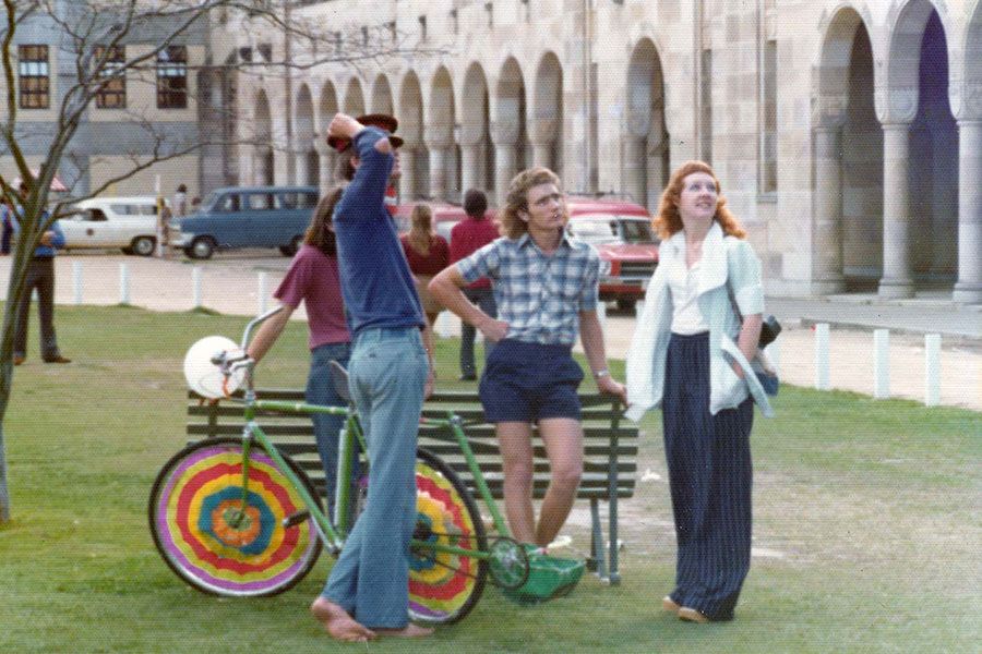 An image of students hanging out in the Great Court in 1974.