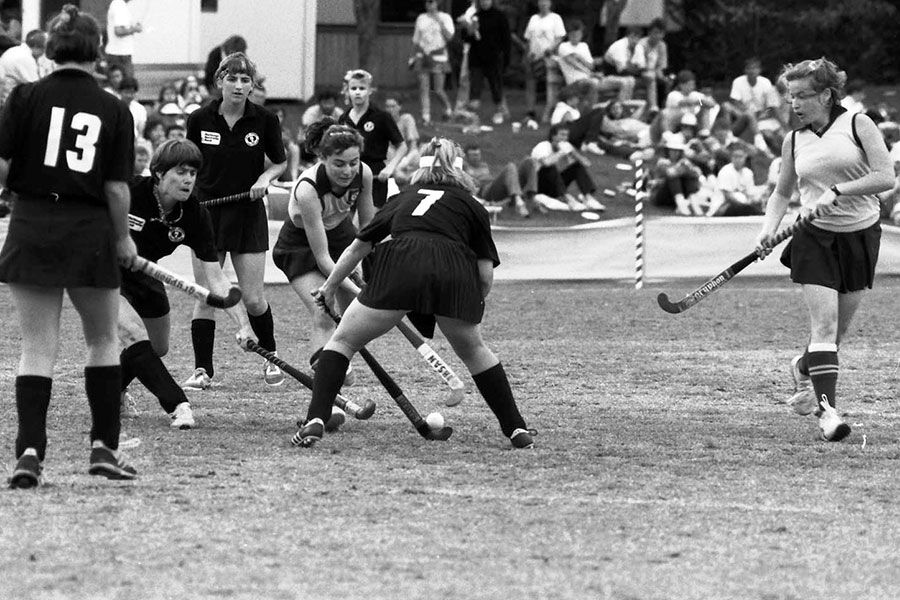 An image of a women's hockey match during University Games in 1987.