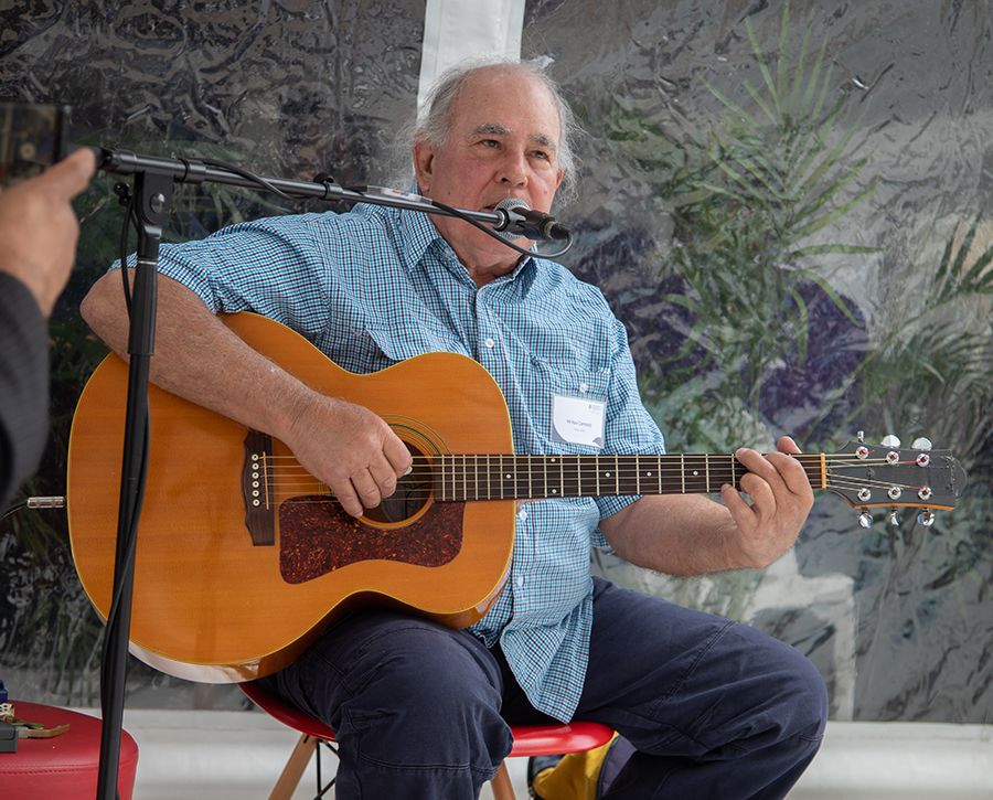 An image of singer/songwriter Kev Carmody at the launch of UQ's Reconciliation Action Plan in December 2018.