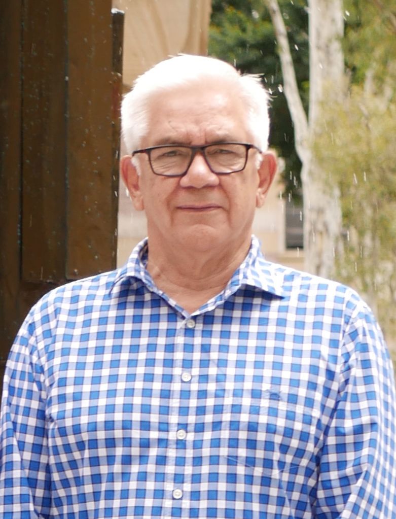 An image of UQ School of Earth and Environmental Sciences lecturer Jim Walker.