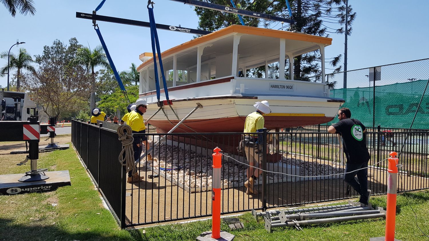 Hamilton is moved into its place for display at UQ's St Lucia campus.