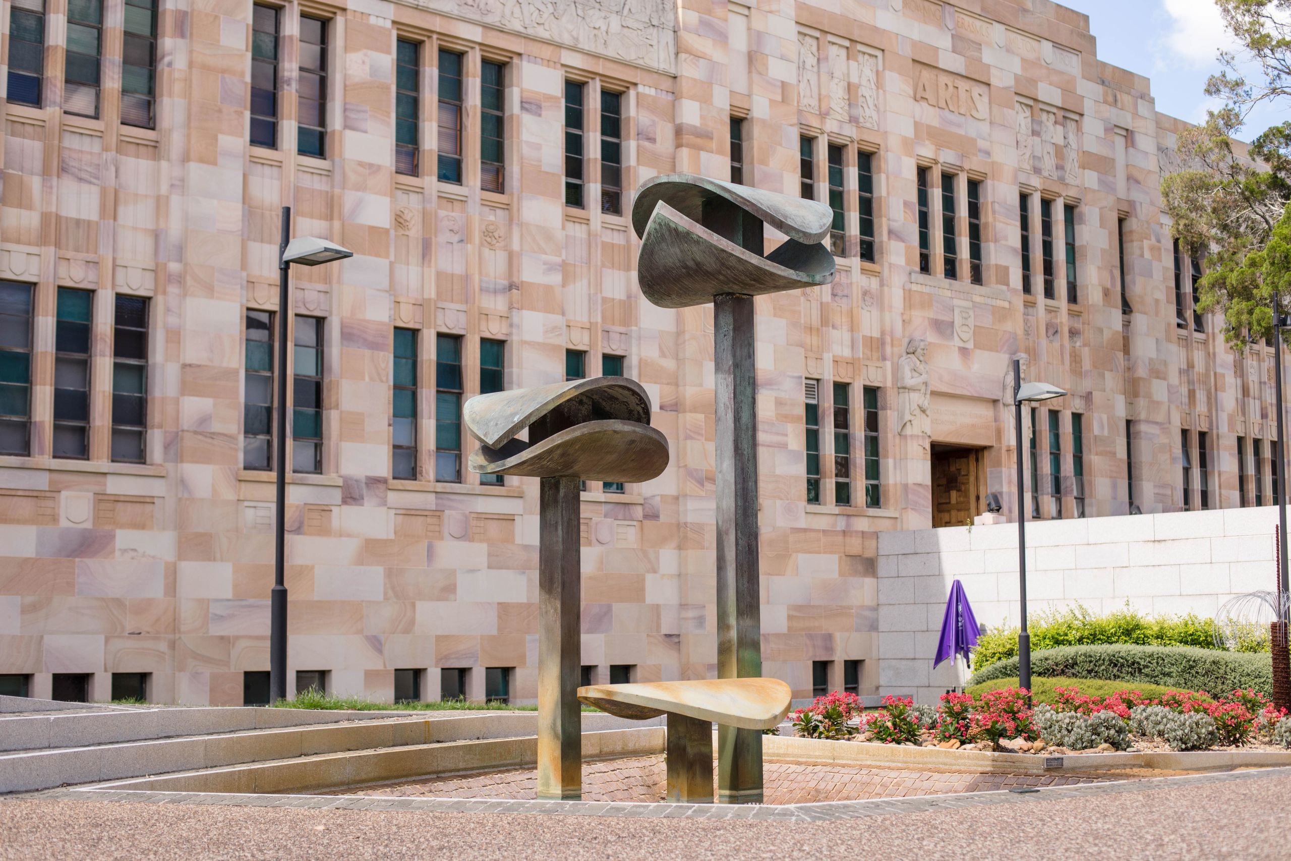 An image of the Fred Schonell Memorial Fountain.