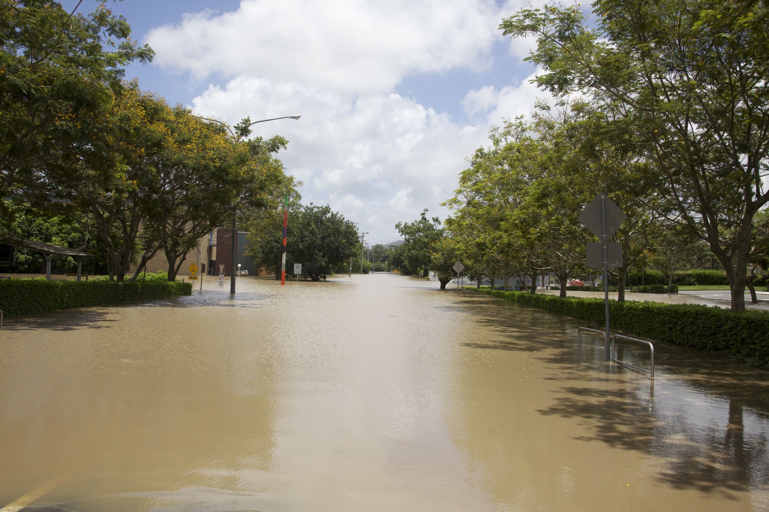 An image of flooded roads at the UQ St Lucia campus in 2011.