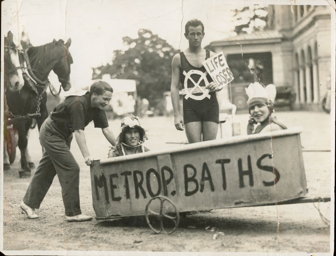 Dorothy Hill in 1928 Commem Parade