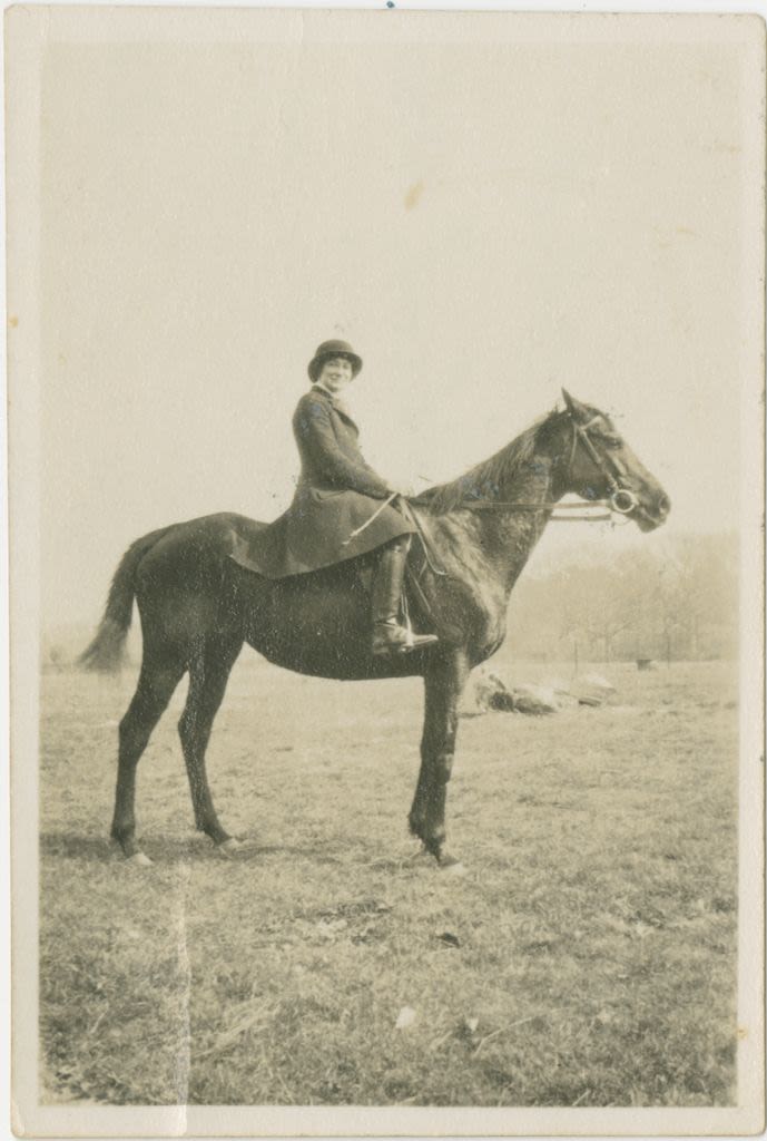 Dorothy Hill on field trip in Cambridge in 1932