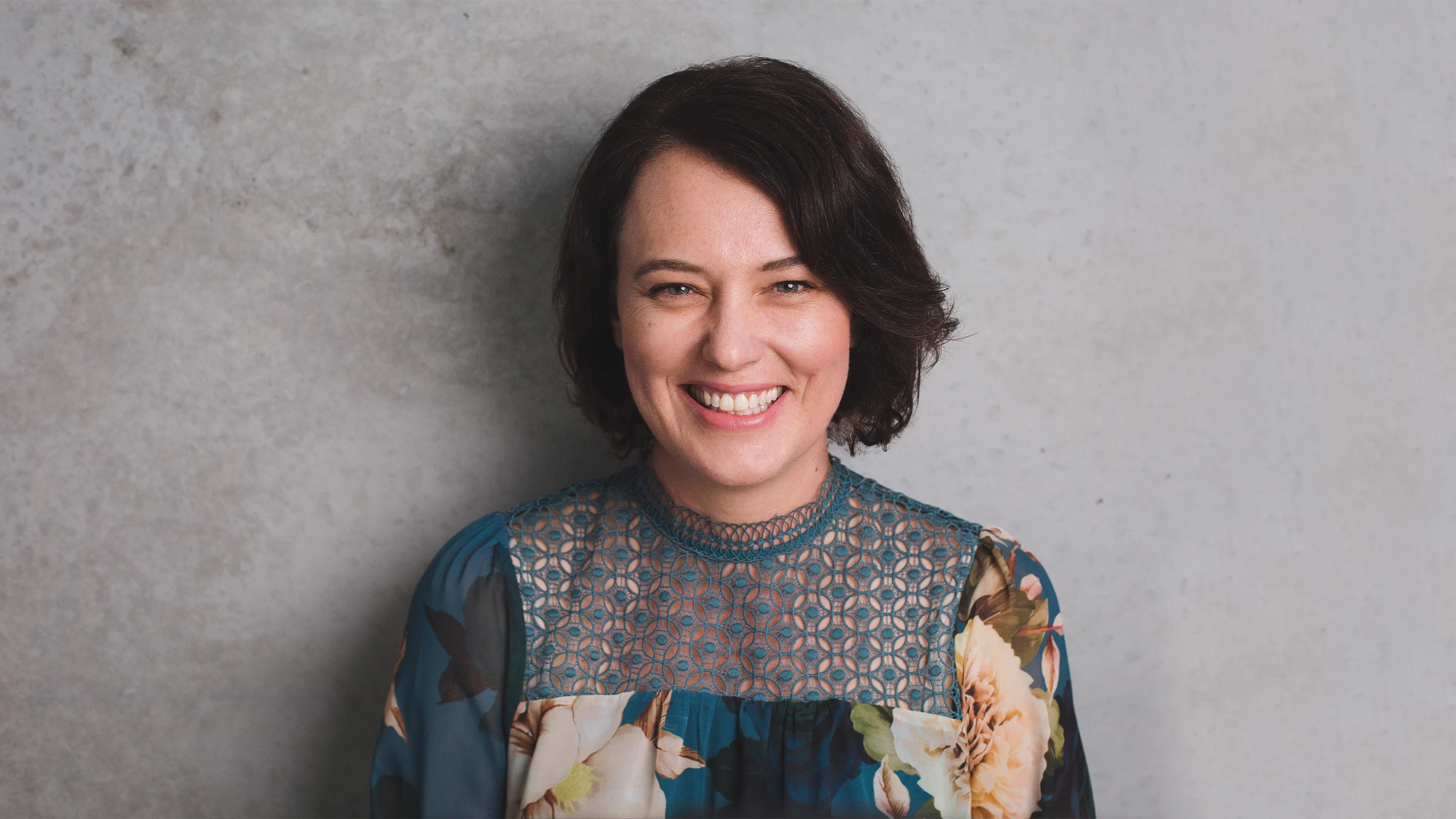 Head and shoulders shot of Leigh Staines