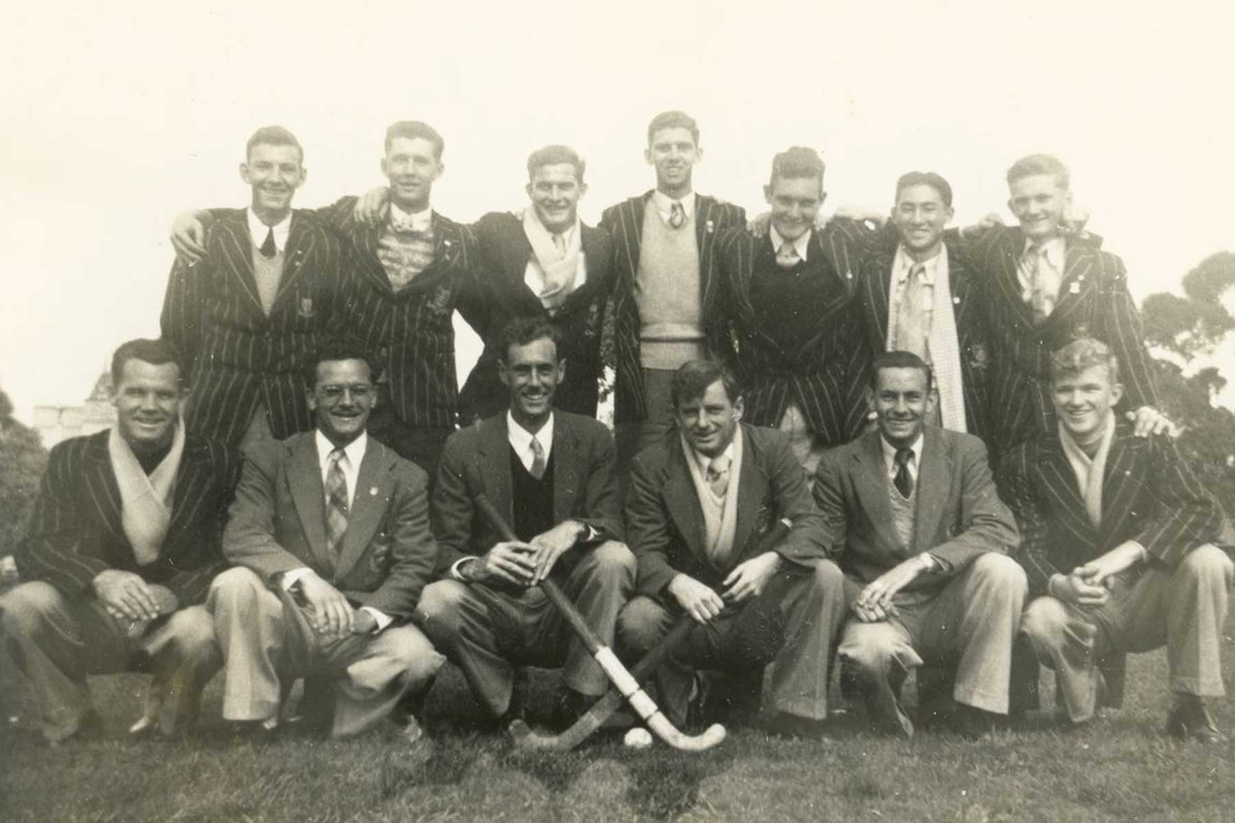 Winners of 1953 Syme Cup. Back row: J. Potter, N. Divett, J. McCallum, K. Poschalk, J. Crowe, K. Sue, I. Barton. Front row: A. Kemp, R. Stringer, T. Barrett (Capt), L. Hailey (V. Capt.), J. Briggs, R. Cormie.