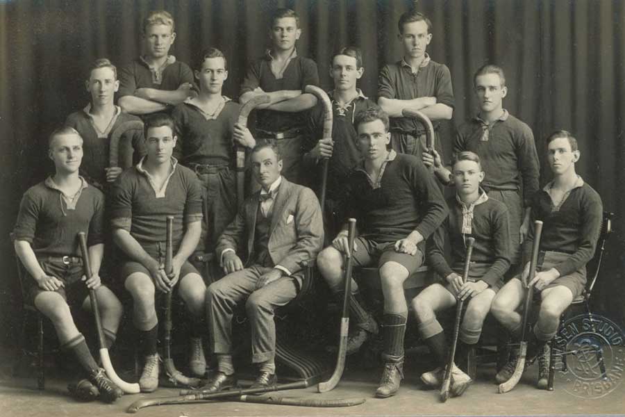 Members of the men's UQ Hockey club in 1926.