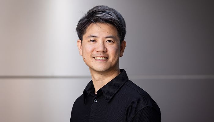 Dr Daniel Hwang