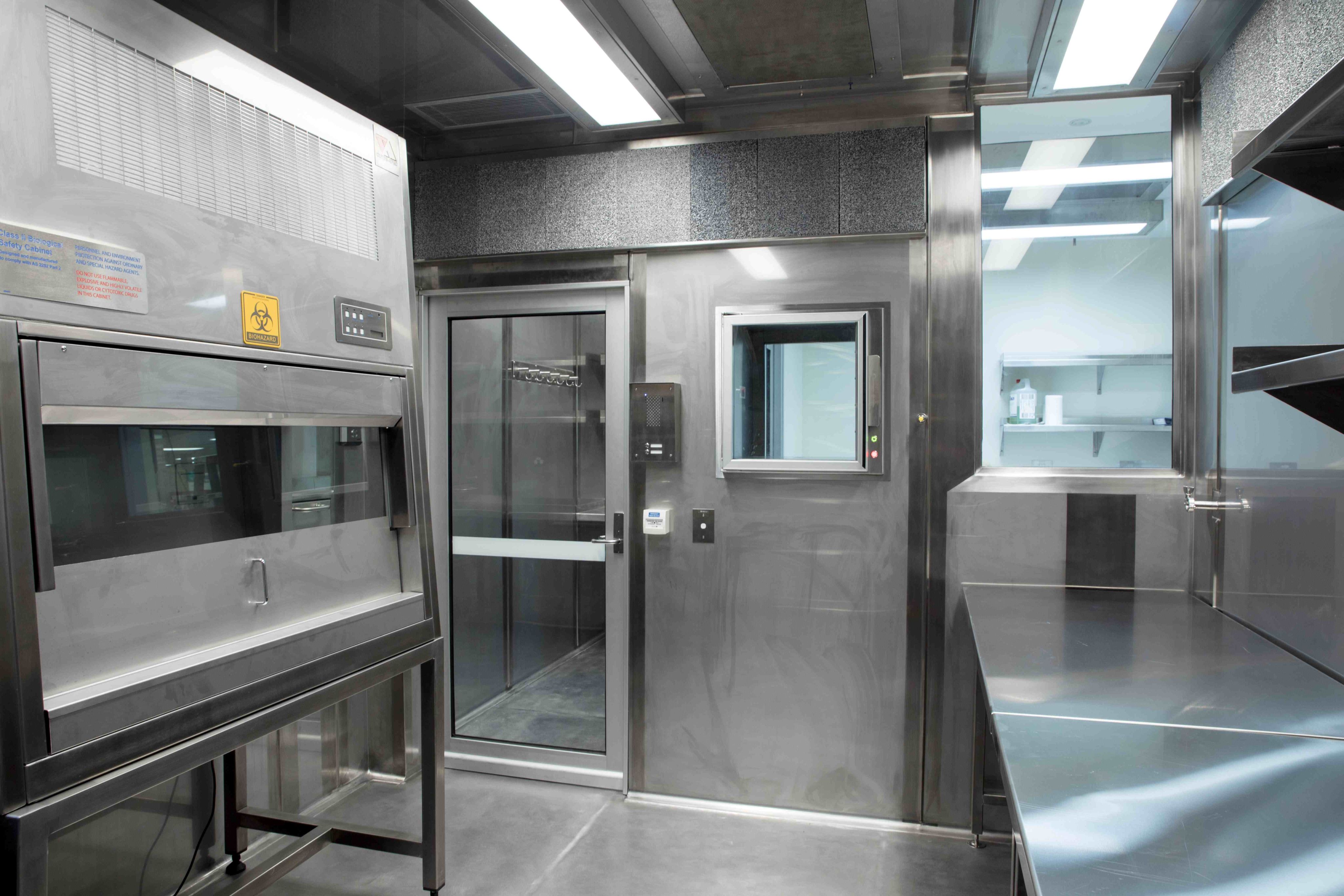 The award-winning plastics contamination-controlled lab at UQ Dutton Park, a facility of The Minderoo Centre – Plastics and Human Health.