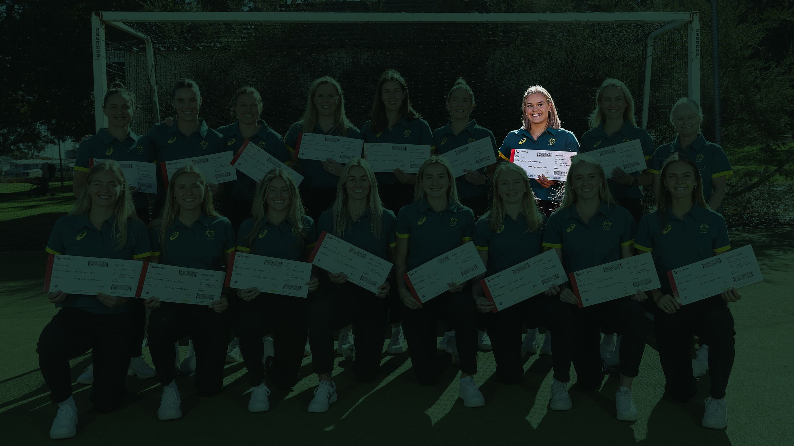 The Hockeyroos squad after booking their tickets to the Paris 2024 Olympics. Tatum Stewart (back row) is highlighted.