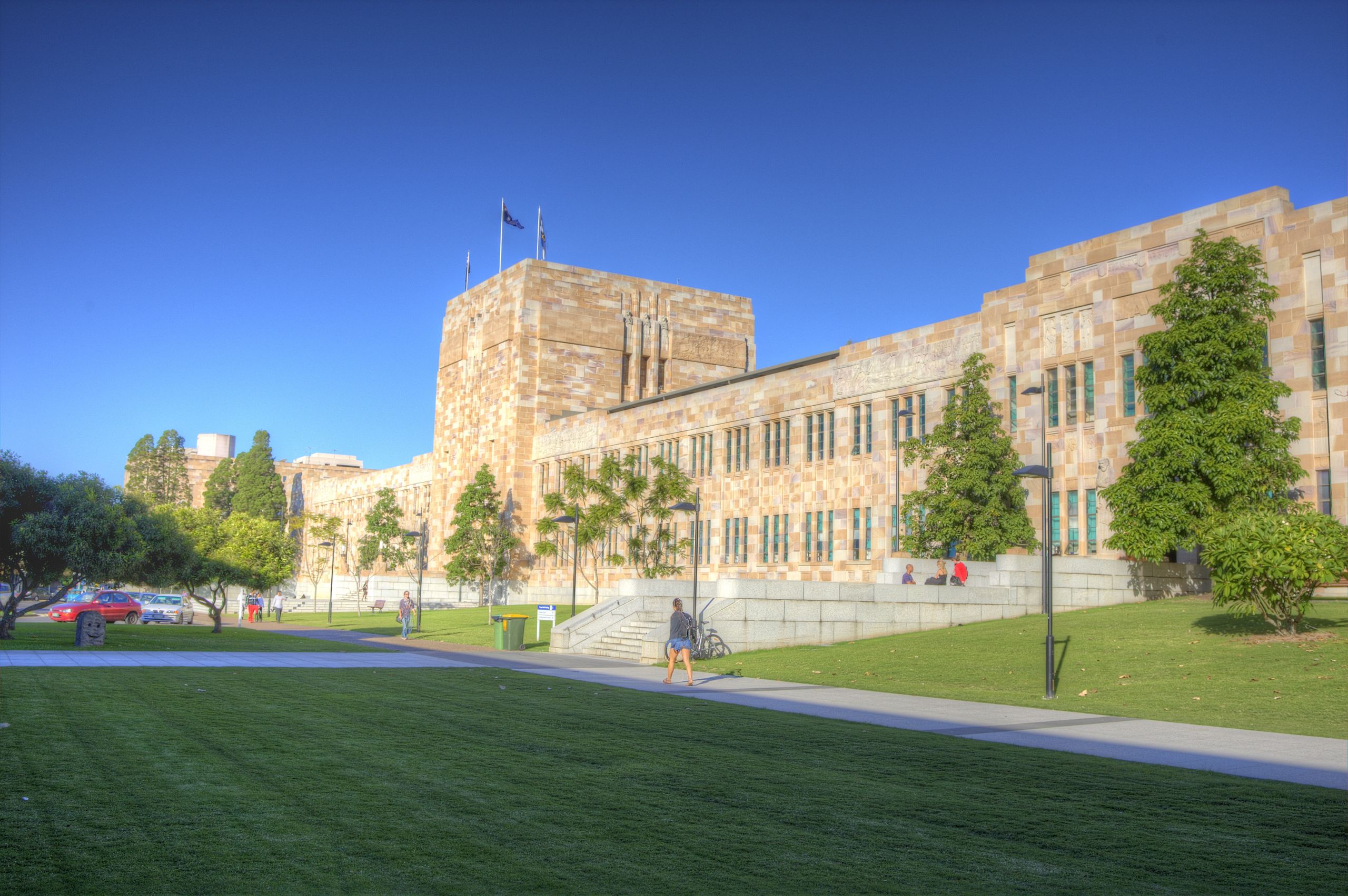 Iconic UQ sandstone Forgan Smith building on St Lucia campus