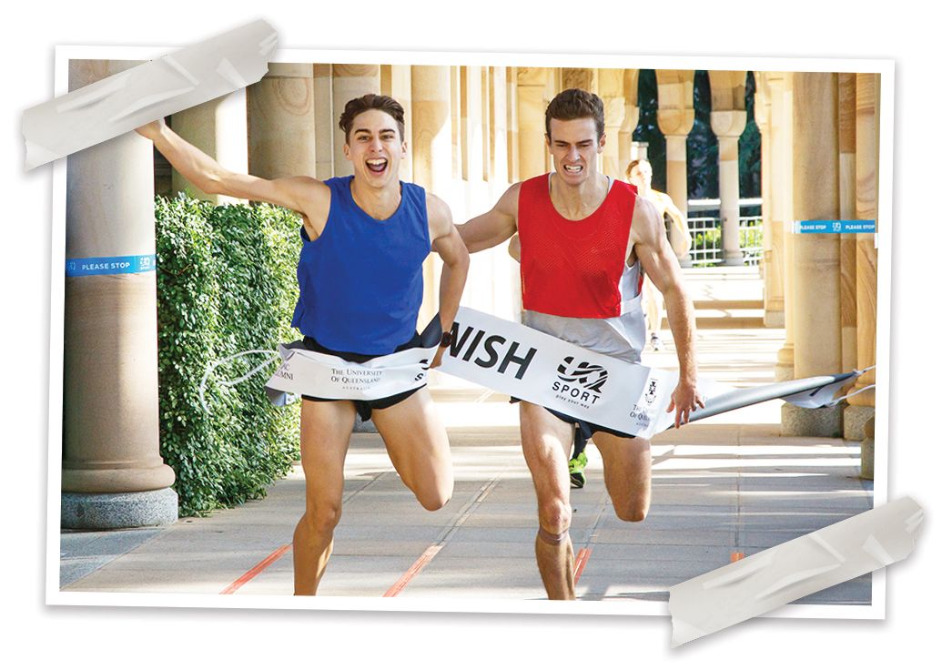 Ben Gibson crosses the finish line only centimetres ahead of Max Whiteoak in the 2018 men's Great Court Race. Image: Geoff Lawrence