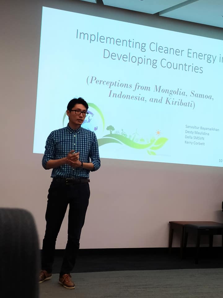 Saka presents during a lecture. Image: Saka Bayarsaikhan