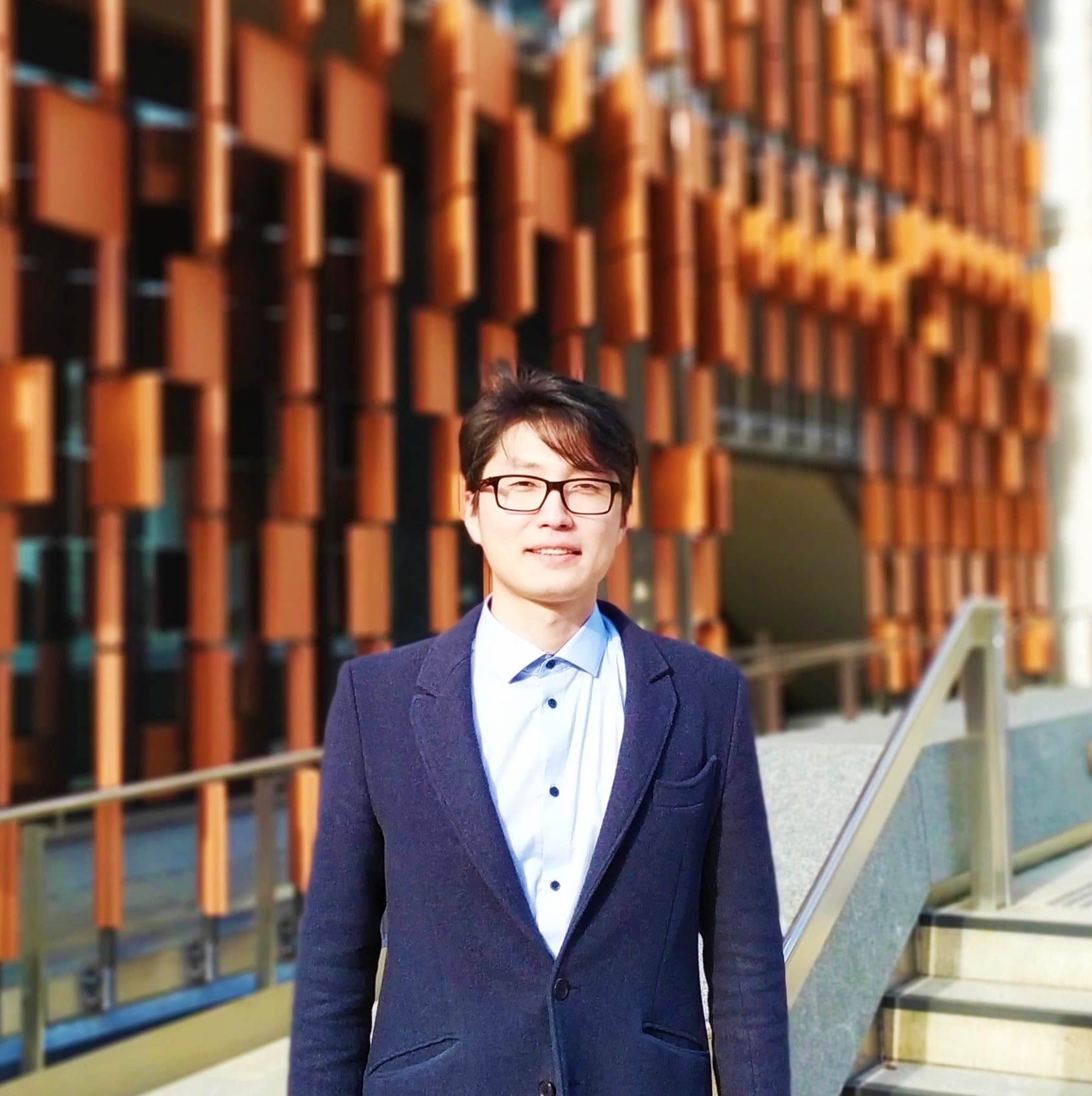 Author Saruultur "Saka"Bayarsaikhan outside UQ's Advanced Engineering Building. Image: Saka Bayarsaikhan.